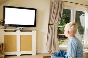 8 аргументов за то, чтобы вынести телевизор из комнаты ребенка