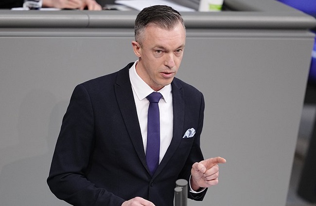 Евгений Шмидт: свой депутат в чужом бундестаге